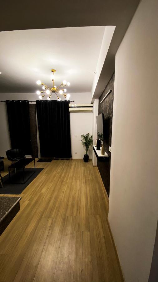 Black Pearl Dlf My Pad 러크나우 외부 사진
